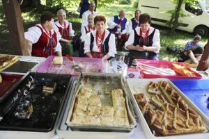 12.06.2022. Tokarnia. Konkurs „Nasze Kulinarne Dziedzictwo – Smaki Regionów” / Jarosław Kubalski / Radio Kielce