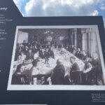 09.06.2022. Kielce, Rynek. Wystawa „Zbiorowy portret rodzin II Rzeczpospolitej” / Jarosław Kubalski / Radio Kielce