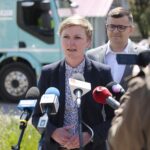 02.06.2022. Kielce. Test elektrycznej śmieciarki. Na zdjęciu: Agata Wojda - zastępca prezydenta Kielc / Wiktor Taszłow / Radio Kielce