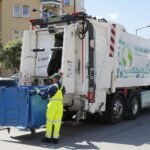 02.06.2022. Kielce. Test elektrycznej śmieciarki / Wiktor Taszłow / Radio Kielce