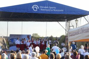 05.06.2022. Staszów. Koncert „Jawor u źródeł kultury. Zaproszenie” / Wiktor Taszłow / Radio Kielce