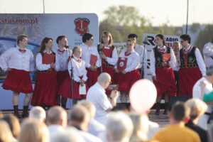 05.06.2022. Staszów. Koncert „Jawor u źródeł kultury. Zaproszenie” / Wiktor Taszłow / Radio Kielce