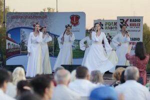 05.06.2022. Staszów. Koncert „Jawor u źródeł kultury. Zaproszenie” / Wiktor Taszłow / Radio Kielce