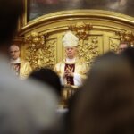 08.06.2022. Kielce. Jubileusz 20-lecia reaktywacji LO im. świętej Jadwigi Królowej. Msza święta. Na zdjęciu: Jan Piotrowski - biskup kielecki / Wiktor Taszłow / Radio Kielce