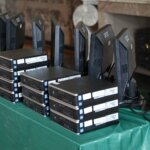 08.06.2022. Kielce. Przekazanie komputerów dla WDK przez urząd marszałkowski / Wiktor Taszłow / Radio Kielce