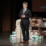 08.06.2022. Kielce.  Podsumowanie projektu promującego powstawanie teatrów szkolnych. Na zdjęciu: Krzysztof Słoń - senator / Wiktor Taszłow / Radio Kielce