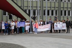 10.06.2022. Kielce. Protest pielęgniarek / Wiktor Taszłow / Radio Kielce