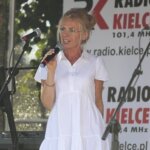 12.06.2022. Gabułtów. Koncert „Jawor u źródeł kultury. Zaproszenie”. Na zdjęciu Renata Morąg / Wiktor Taszłow / Radio Kielce
