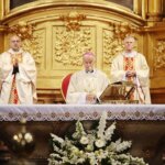 13.06.2022. Kielce. Uroczystości 40-lecia Solidarności Walczącej. Na zdjęciu (w środku): Marian Florczyk - biskup kielecki / Wiktor Taszłow / Radio Kielce