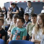 14.06.2022. Samsonów. Spotkanie wicemarszałek Renaty Janik z przedstawicielami SP i przedszkola / Wiktor Taszłow / Radio Kielce