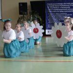 14.06.2022. Samsonów. Spotkanie wicemarszałek Renaty Janik z przedstawicielami SP i przedszkola / Wiktor Taszłow / Radio Kielce