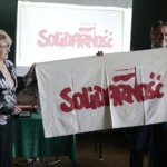 14.06.2022. Kielce. Uroczystości 40-lecia Solidarności Walczącej. Na zdjęciu (od lewej): Dorota Koczwańska–Kalita - naczelnik kieleckiej delegatury Instytutu Pamięci Narodowej, Mirosław Gębski - starosta kielecki / Wiktor Taszłow / Radio Kielce