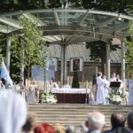 16.06.2022. Kielce. Boże Ciało. Procesja do czterech ołtarzy / Wiktor Taszłow / Radio Kielce