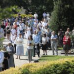 16.06.2022. Kielce. Boże Ciało. Procesja do czterech ołtarzy / Wiktor Taszłow / Radio Kielce