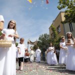 16.06.2022. Kielce. Boże Ciało. Procesja do czterech ołtarzy / Wiktor Taszłow / Radio Kielce