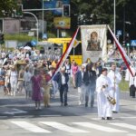 16.06.2022. Kielce. Boże Ciało. Procesja do czterech ołtarzy / Wiktor Taszłow / Radio Kielce