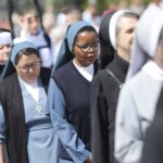 16.06.2022. Kielce. Boże Ciało. Procesja do czterech ołtarzy / Wiktor Taszłow / Radio Kielce