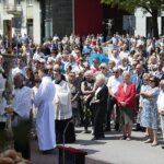 16.06.2022. Kielce. Boże Ciało. Procesja do czterech ołtarzy / Wiktor Taszłow / Radio Kielce