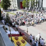 16.06.2022. Kielce. Boże Ciało. Procesja do czterech ołtarzy / Wiktor Taszłow / Radio Kielce