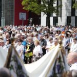 16.06.2022. Kielce. Boże Ciało. Procesja do czterech ołtarzy / Wiktor Taszłow / Radio Kielce