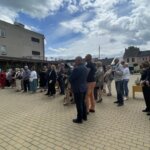 14.06.2022. Ćmielów. Otwarcie wystawy poświęconej twórczości Gustawa Hadyny / Emilia Sitarska / Radio Kielce