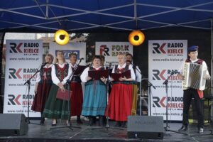 05.06.2022. Ostrowiec Świętokrzyski. Koncert „Jawor u źródeł kultury. Zaproszenie” . Na zdjęciu: Szwarszowianki / Jarosław Kubalski / Radio Kielce