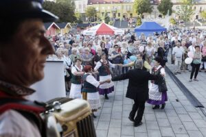 05.06.2022. Ostrowiec Świętokrzyski. Koncert „Jawor u źródeł kultury. Zaproszenie” / Jarosław Kubalski / Radio Kielce