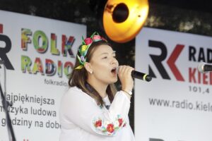 05.06.2022. Ostrowiec Świętokrzyski. Koncert „Jawor u źródeł kultury. Zaproszenie”. Na zdjęciu: Amelia Ruszkiewicz / Jarosław Kubalski / Radio Kielce