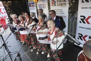 05.06.2022. Ostrowiec Świętokrzyski. Koncert „Jawor u źródeł kultury. Zaproszenie”. Na zdjęciu: KGW Miłków / Jarosław Kubalski / Radio Kielce