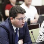 09.06.2022 Kielce. UM. Sesja rady miasta. Radny Marcin Stępniewski / Jarosław Kubalski / Radio Kielce