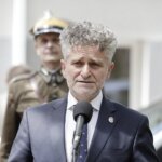 12.06.2022. Kielce. Święto 2. Pułku Artylerii Lekkiej Legionów. Uroczystość przed  Pomnikiem Pamięci 2 PALL. Na zdjęciu senator Krzysztof Słoń / Jarosław Kubalski / Radio Kielce