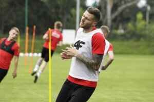 14.06.2022 Kielce. Trening piłkarzy Korony Kielce. Nowy zawodnik Miłosz Trojak / Jarosław Kubalski / Radio Kielce