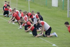 14.06.2022 Kielce. Trening piłkarzy Korony Kielce / Jarosław Kubalski / Radio Kielce