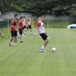 14.06.2022 Kielce. Trening piłkarzy Korony Kielce / Jarosław Kubalski / Radio Kielce