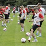 14.06.2022 Kielce. Trening piłkarzy Korony Kielce / Fot. Jarosław Kubalski - Radio Kielce