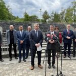 01.06.2022. Ostrowiec Świętokrzyski. Konferencja ws. dotacji z rządowego programu Polski Ład / Emilia Sitarska / Radio Kielce