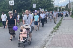 12.06.2022. Ostrowiec Św. Marsz dla Życia i Rodziny / Emilia Sitarska / Radio Kielce