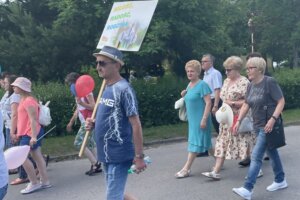 12.06.2022. Ostrowiec Św. Marsz dla Życia i Rodziny / Emilia Sitarska / Radio Kielce