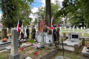 11.06.2022. Kielce. Odsłonięcie odrestaurowanego pomnika kapitana Jana Fijałkowskiego / Michał Kita / Radio Kielce