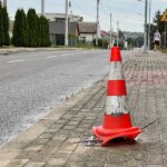 13.06.2022. Kielce. Uszkodzony słup przy ul. Wikaryjskiej / Wiktor Taszłow / Radio Kielce