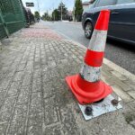 13.06.2022. Kielce. Uszkodzony słup przy ul. Wikaryjskiej / Wiktor Taszłow / Radio Kielce