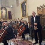 06.07.2022. Bazylika Kolegiacka w Wiślicy. Wykonanie Wielkiej mszy c-moll Wolfganga Amadeusza Mozarta. Na zdjęciu: Artur Jaroń / Fot. Dorota Klusek - Radio Kielce