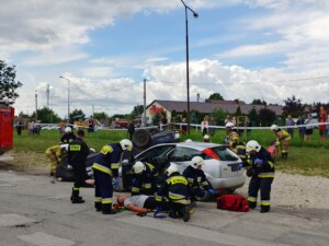 09.07.2022. Piekoszów. Ćwiczenia strażaków / Fot. Marcin Marszałek - Radio Kielce