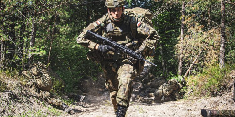 21.07.2022. Poligon Nowa Dęba. Sprawdzian w upale / Fot. ppor. Daniel Woś - ŚBOT