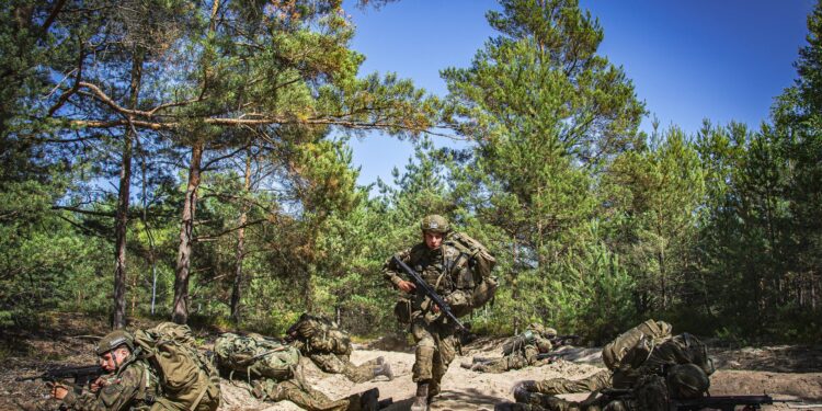 21.07.2022. Poligon Nowa Dęba. Sprawdzian w upale / Fot. ppor. Daniel Woś - ŚBOT