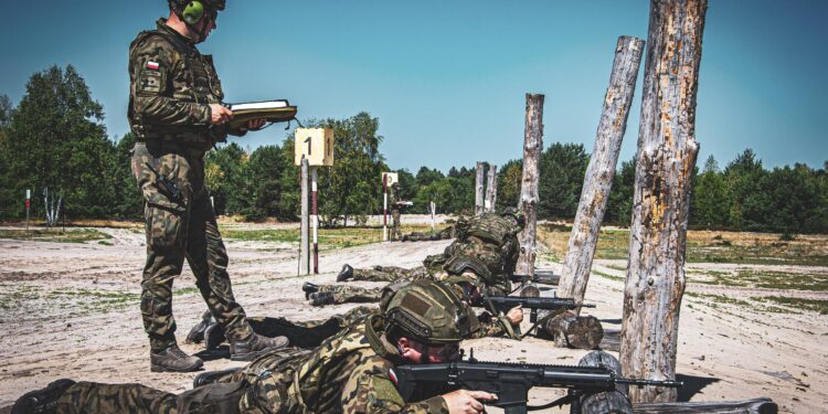 21.07.2022. Poligon Nowa Dęba. Sprawdzian w upale / Fot. ppor. Daniel Woś - ŚBOT