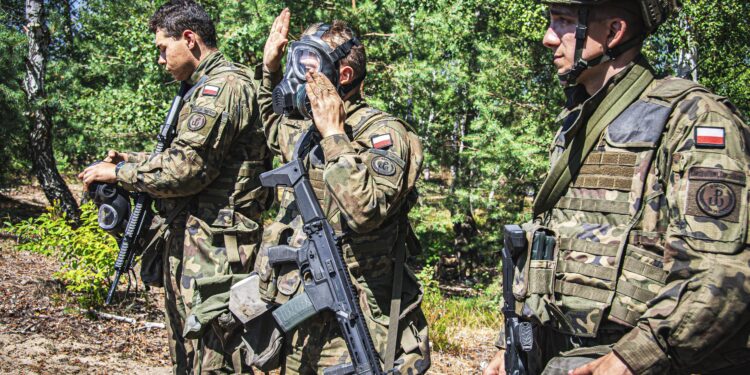 21.07.2022. Poligon Nowa Dęba. Sprawdzian w upale / Fot. ppor. Daniel Woś - ŚBOT