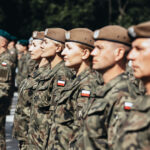 Żołnierze pójdą do pracy w mundurach