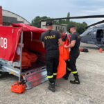26.07.2022. Warszawa - Babice. Przygotowania strażaków i policjantów do wylotu do Czech. / Fot. Państwowa Straż Pożarna