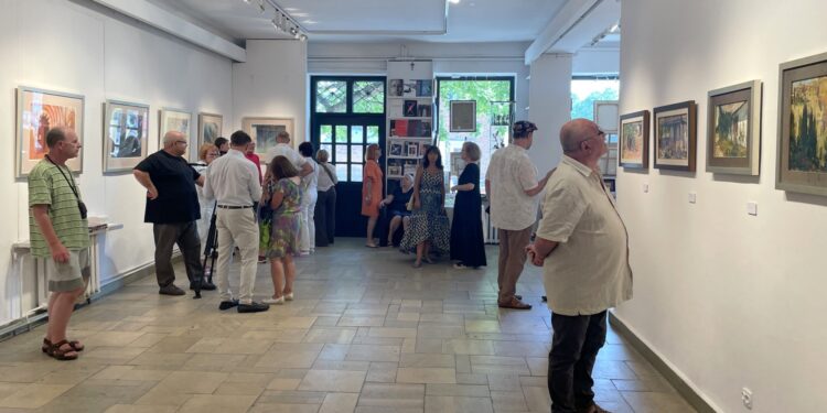 24.07.2022. Sandomierz. Galeria BWA. Wystawa „Światłem malowane” / Fot. Grażyna Szlęzak - Radio Kielce